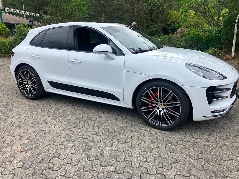 Gebraucht 2017 Porsche Macan Turbo SUV | CHF 45’000 - Bild 1/4