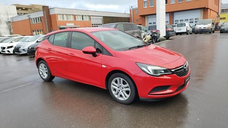 Gebraucht Opel Astra Enjoy 105 PS (77 kW) 2017