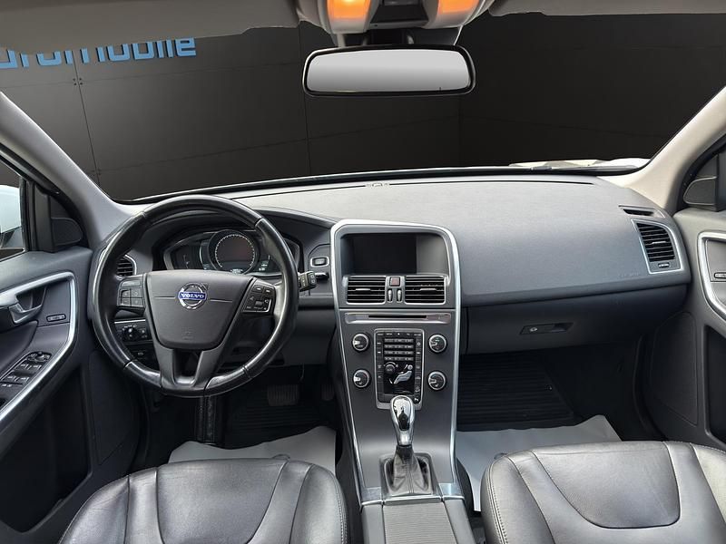 Gebraucht Volvo XC60 Momentum 181 PS (133 kW) 2014 SUV