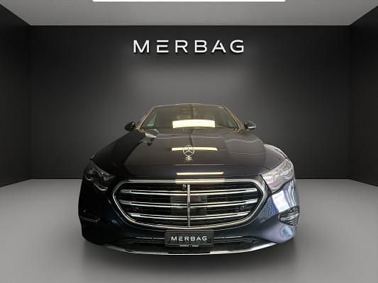 Neu Mercedes E400 251 PS (184 kW) 2025 Blau Limousine