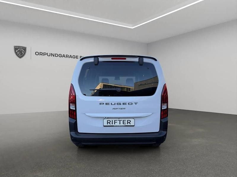 Neu Peugeot Rifter Allure 130 PS (95 kW) 2025 Van / Kleinbus