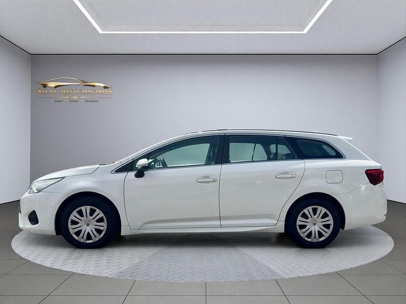 Gebraucht Toyota Avensis Multidrive S 147 PS (108 kW) 2016 Kombi