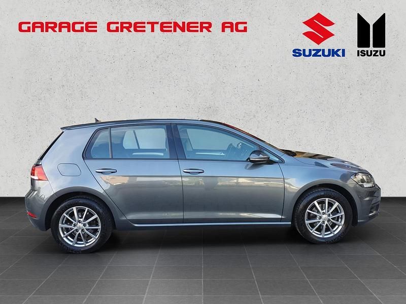 Gebraucht VW Golf VII Trendline 85 PS (62 kW) 2018 Grau Limousine