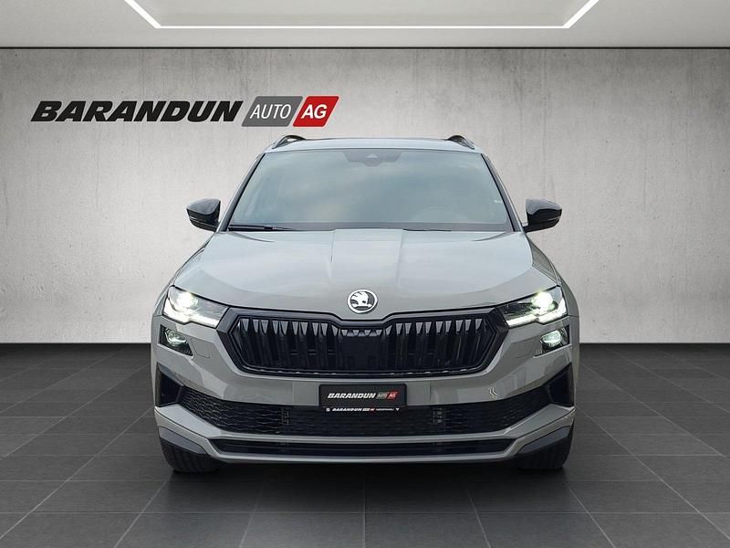 Neu Skoda Karoq SportLine 190 PS (139 kW) 2025 Grau SUV