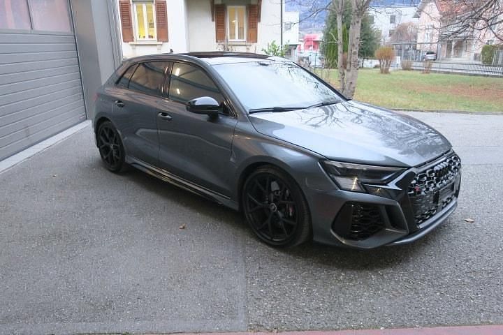Gebraucht Audi RS3 Sportback 400 PS (294 kW) 2024 Kleinwagen