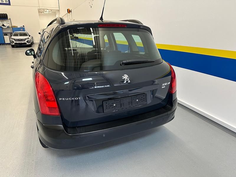Gebraucht Peugeot 308 SW Active 112 PS (82 kW) 2011 Kombi