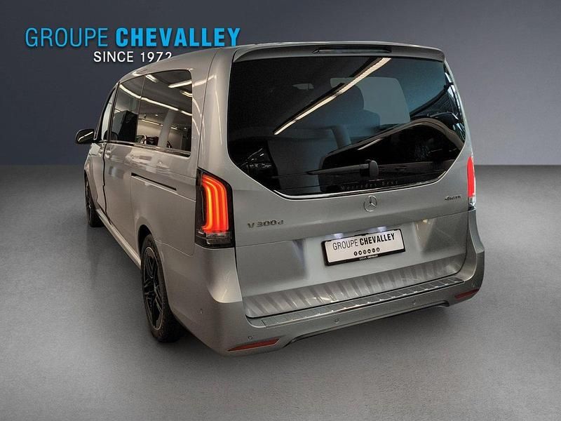 Neu Mercedes V300 Avantgarde 239 PS (175 kW) 2025 Van / Kleinbus