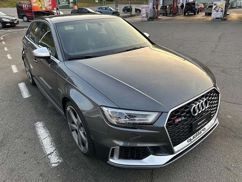 Gebraucht Audi RS3 Sportback 460 PS (338 kW) 2018 Kleinwagen