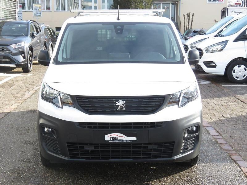 Gebraucht Peugeot Partner Premium 100 PS (73 kW) 2021 Van / Kleinbus