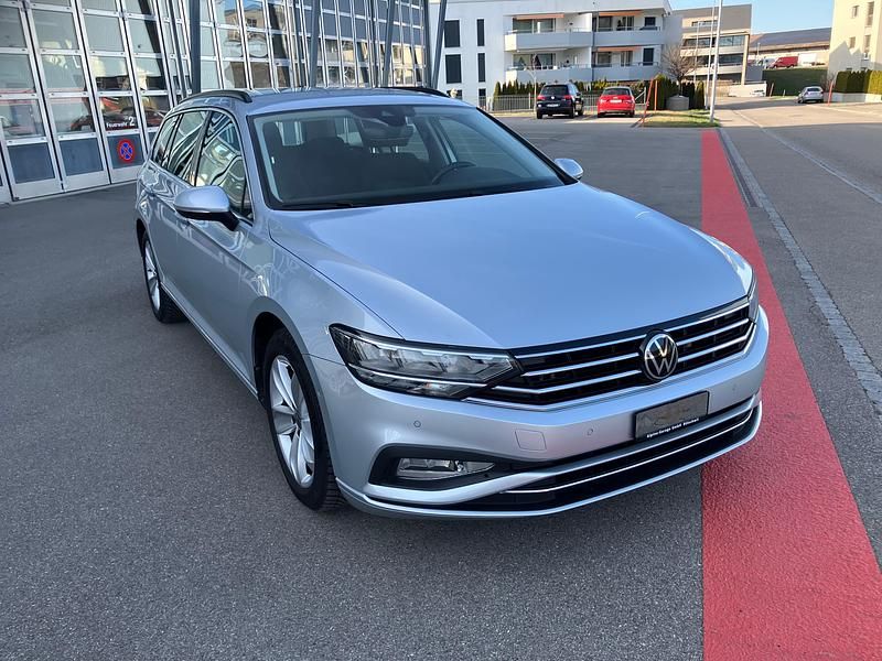 Gebraucht VW Passat Elegance 200 PS (147 kW) 2021