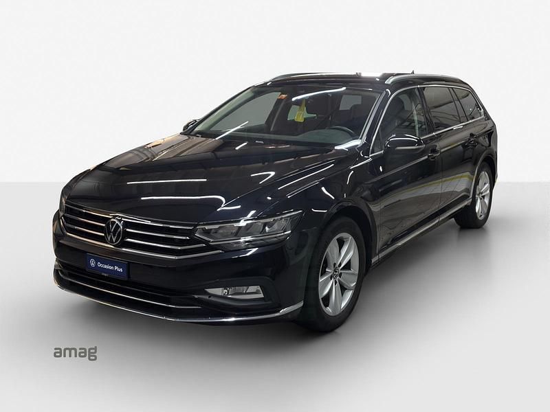 Gebraucht VW Passat Elegance 200 PS (147 kW) 2023 Deep black nacré Kombi