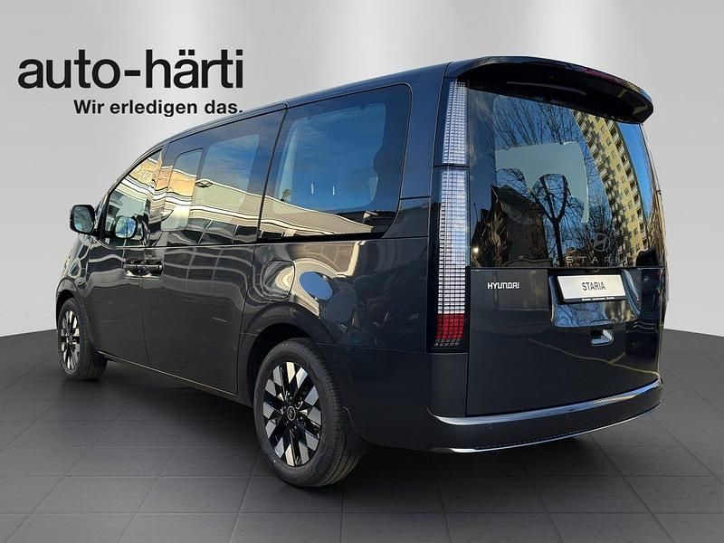 Gebraucht Hyundai Staria Premium 160 PS (117 kW) 2024 Grau Van / Kleinbus