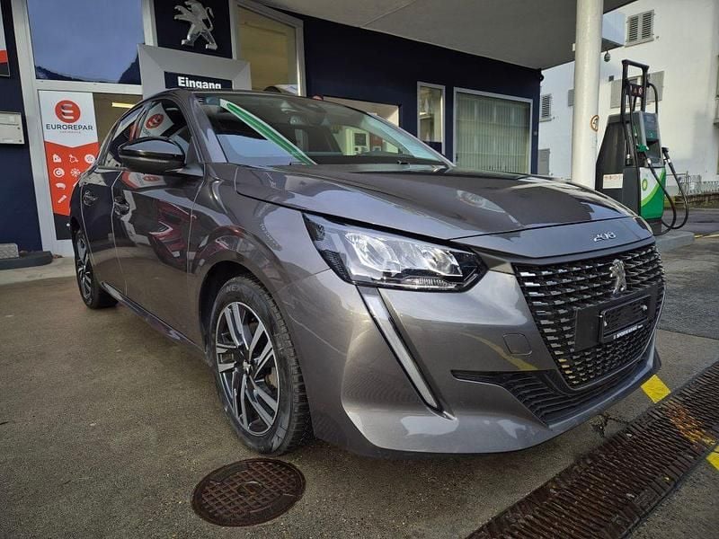 Gebraucht Peugeot 208 Allure 130 PS (95 kW) 2020 Kleinwagen