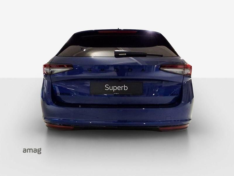 Neu Skoda Superb SportLine 266 PS (195 kW) 2025 Kombi