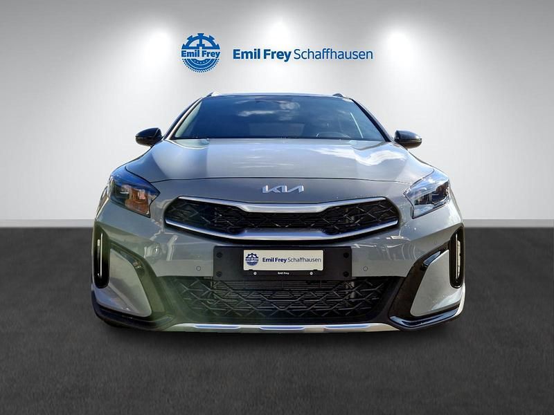 Neu Kia XCeed 180 PS (132 kW) 2025 Grau SUV