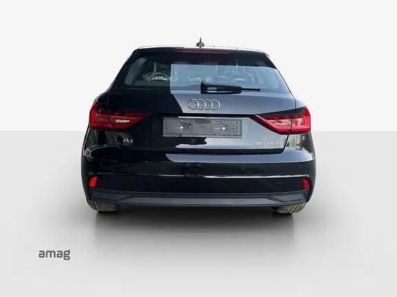 Neu Audi A1 Sportback Attraction 115 PS (84 kW) 2026 Mythosschwarz metallicmythosschwarz metallic Kleinwagen