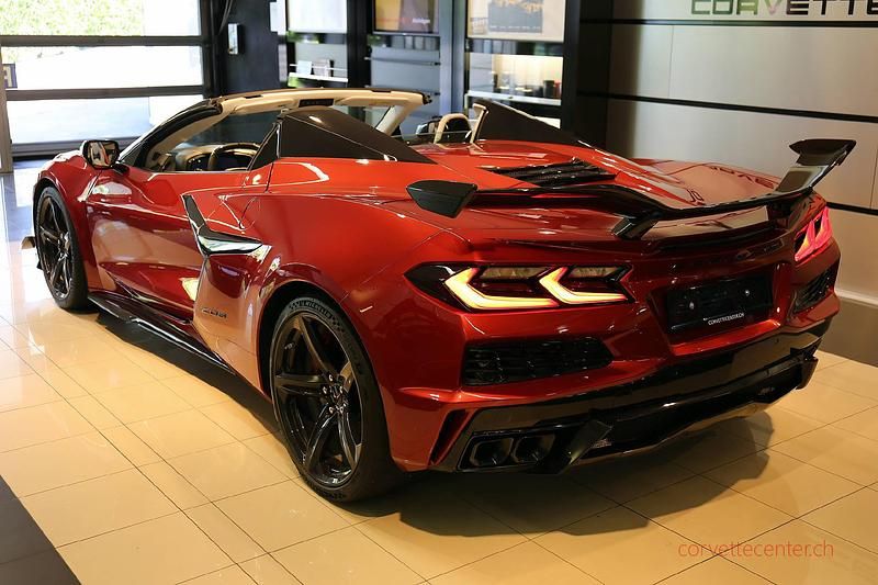 Gebraucht Chevrolet Corvette 646 PS (475 kW) 2023 Rot Cabrio