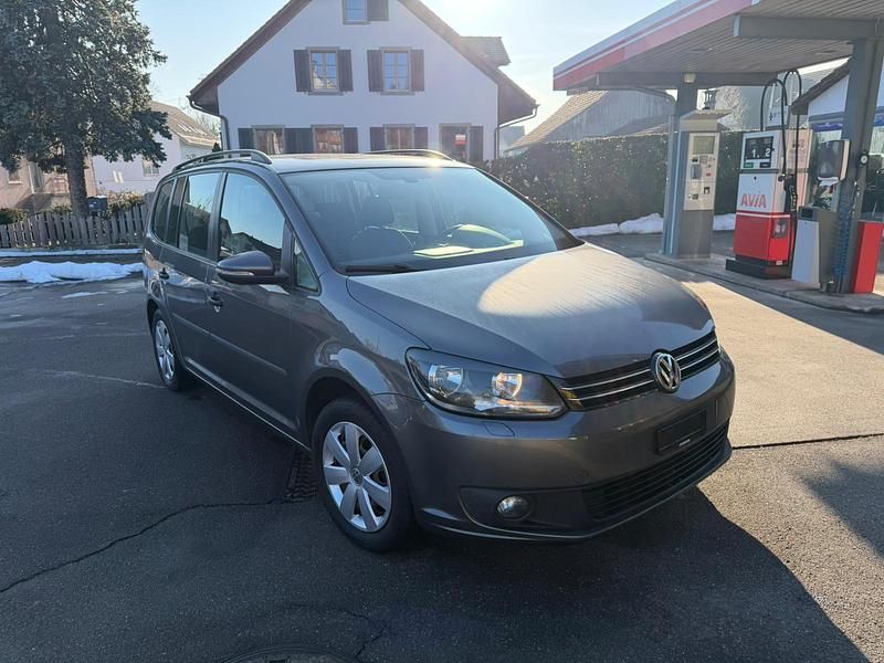 Gebraucht VW Touran Trendline 105 PS (77 kW) 2012 Van / Kleinbus