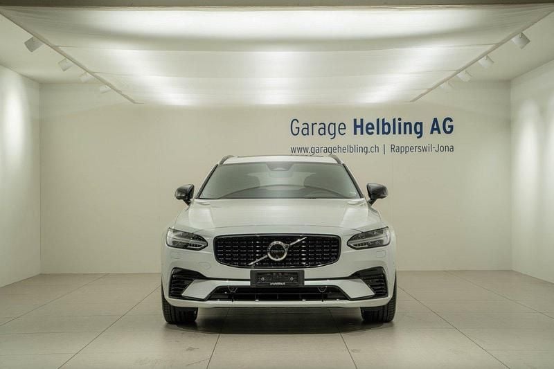 Gebraucht Volvo V90 Ultimate 310 PS (228 kW) 2023 Weiss Kombi