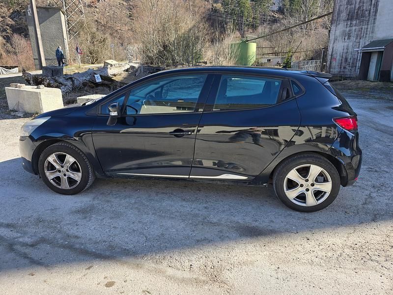 Gebraucht Renault Clio IV Dynamique 90 PS (66 kW) 2014