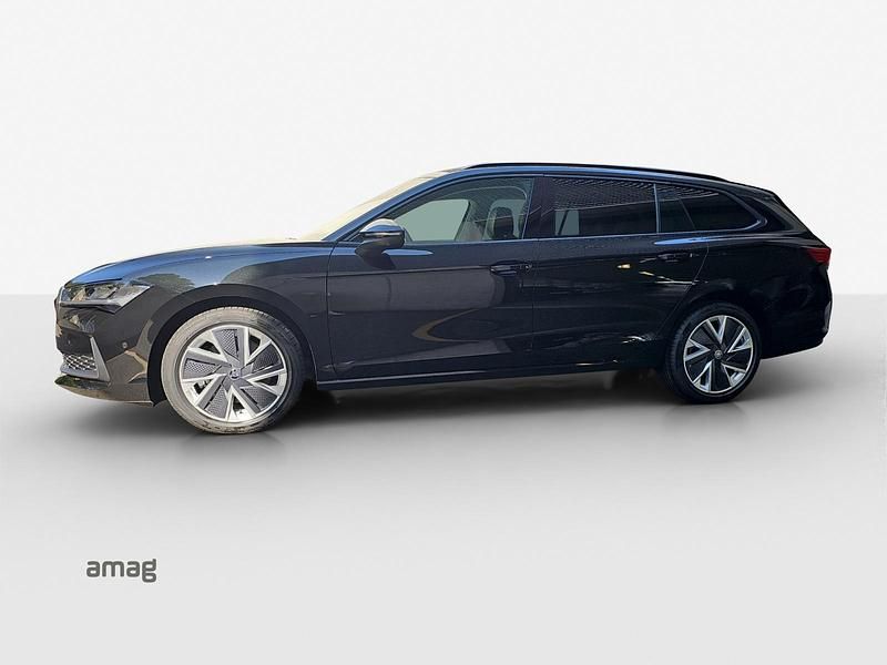 Gebraucht Skoda Superb Selection 193 PS (141 kW) 2024 Ebony schwarz, metallic Kombi