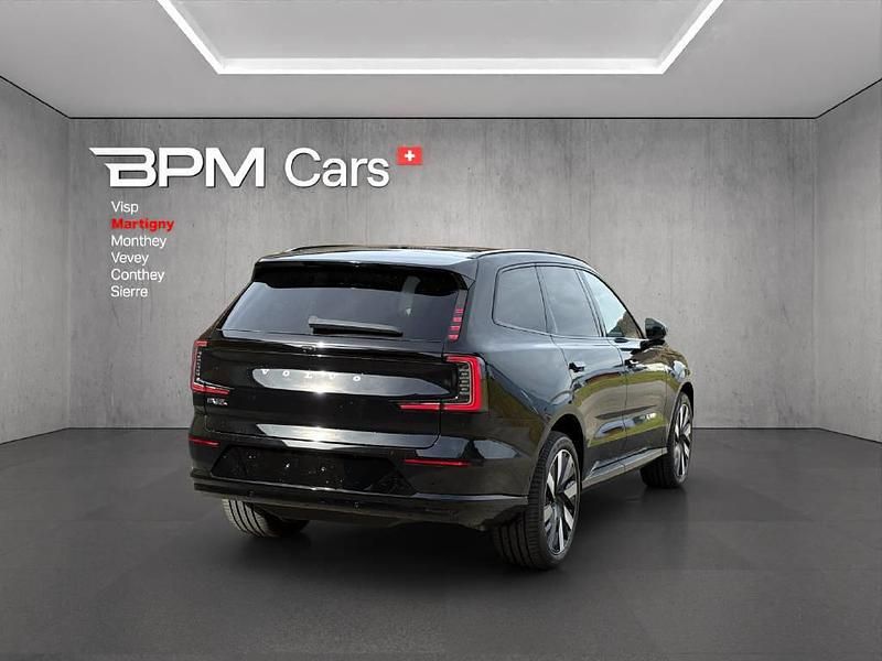 Neu Volvo EX90 Plus 300 kW (408 PS) 2025 SUV