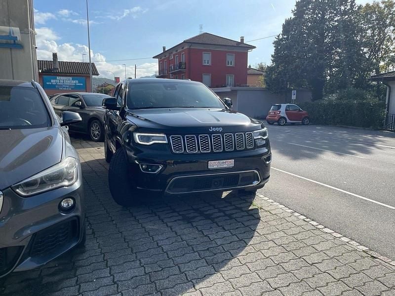 Gebraucht Jeep Grand Cherokee Overland 250 PS (183 kW) 2021 SUV