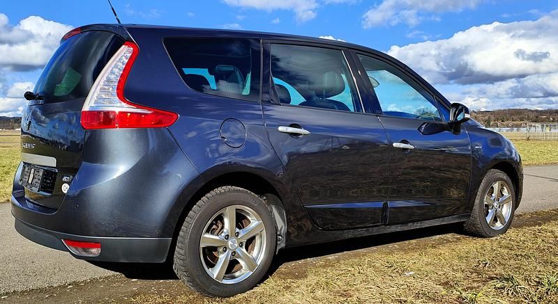 Gebraucht Renault Grand Scénic III Bose Edition 130 PS (95 kW) 2011 Van / Kleinbus