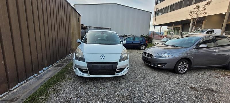 Gebraucht 2010 Renault Scénic III Dynamique Van / Kleinbus | CHF 1’000 (Fairer Preis) - Bild 1/4