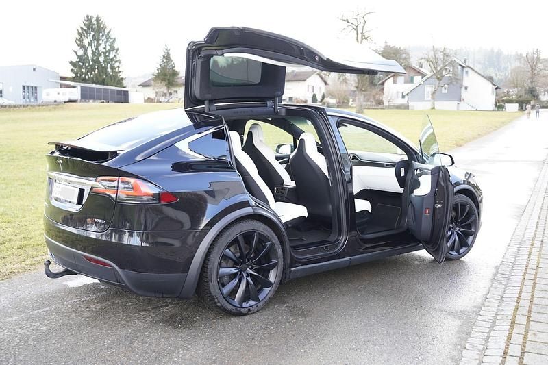 Gebraucht Tesla Model X 386 kW (525 PS) 2017 SUV