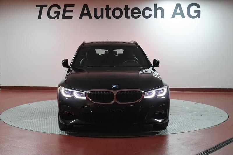 Gebraucht BMW 330e M Sport 292 PS (214 kW) 2021 Kombi