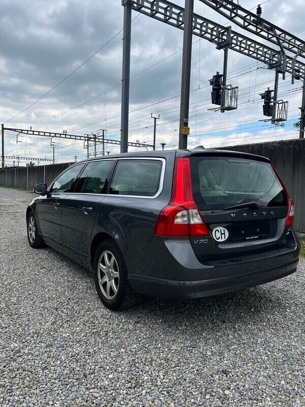 Gebraucht Volvo V70 Summum 185 PS (136 kW) 2008 Kombi