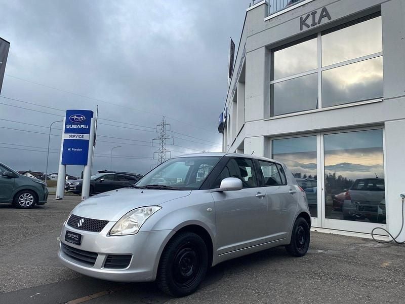Grau Gebraucht 2007 Suzuki Swift GL Limousine | CHF 3’900 (Etwas zu teuer) - Bild 1/4