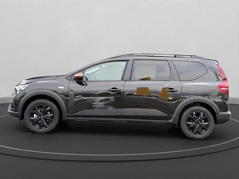 Neu Dacia Jogger Extreme 141 PS (103 kW) 2025 Van / Kleinbus