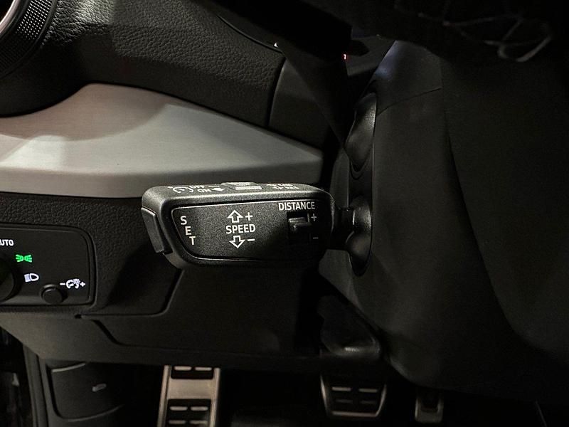 Gebraucht Audi SQ2 Design 301 PS (221 kW) 2024 SUV