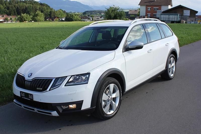 Gebraucht 2018 Skoda Octavia Scout 4x4 Kombi | CHF 11’990 (Fairer Preis) - Bild 1/4