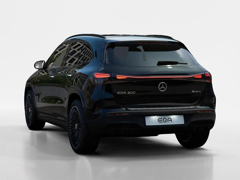Gebraucht Mercedes EQA300 AMG line 167 kW (228 PS) 2024 Schwarz SUV