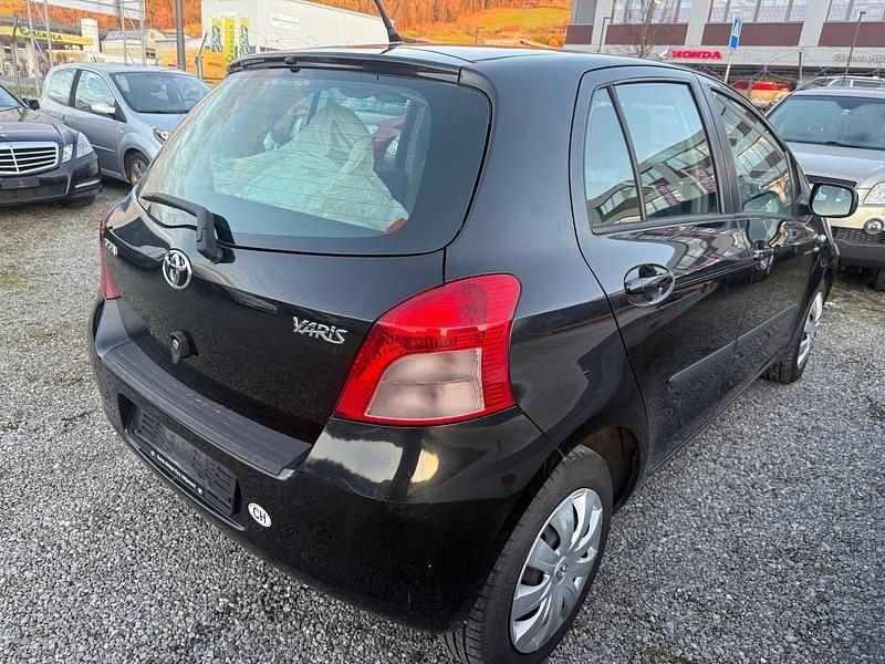 Gebraucht Toyota Yaris Terra 90 PS (66 kW) 2008 Kleinwagen