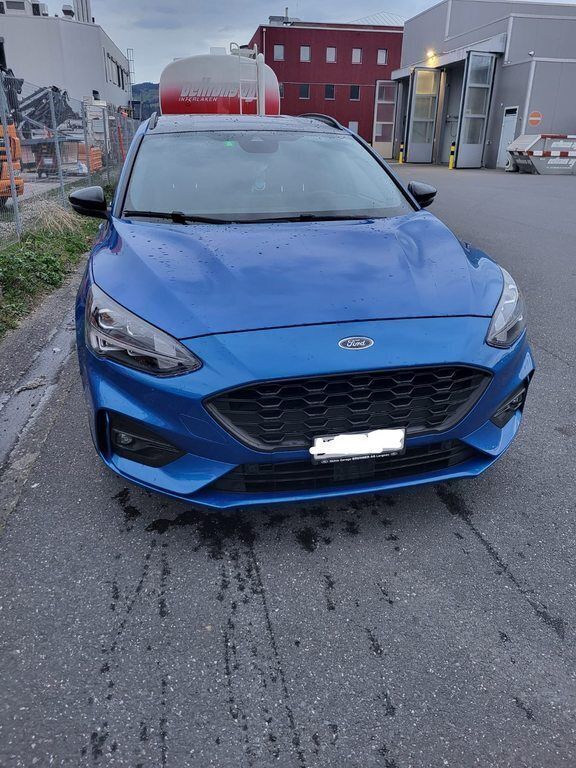 Gebraucht 2019 Ford Focus ST-Line Kombi | CHF 17’000 (Etwas zu teuer) - Bild 1/4