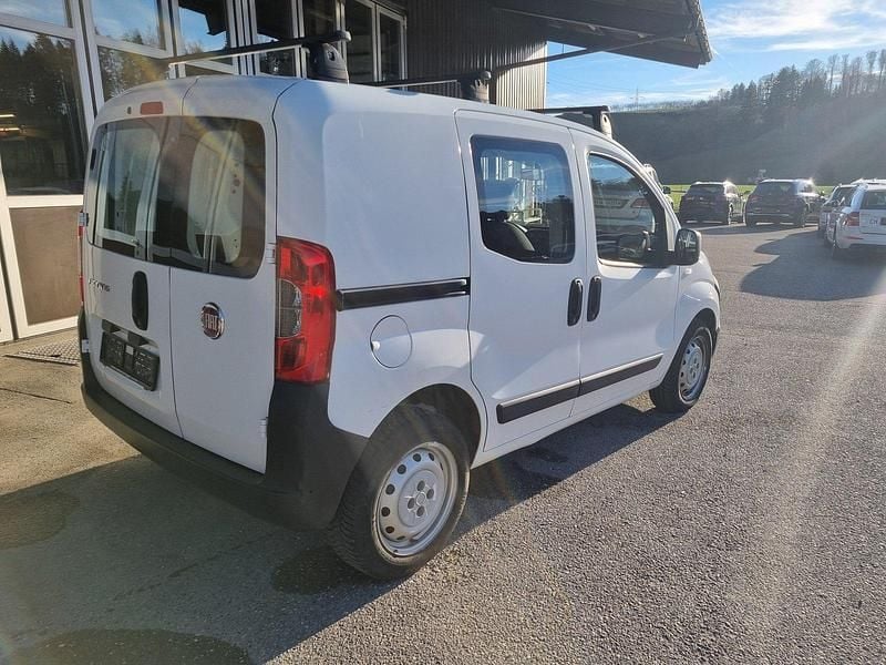 Gebraucht Fiat Fiorino 73 PS (53 kW) 2012 Van / Kleinbus
