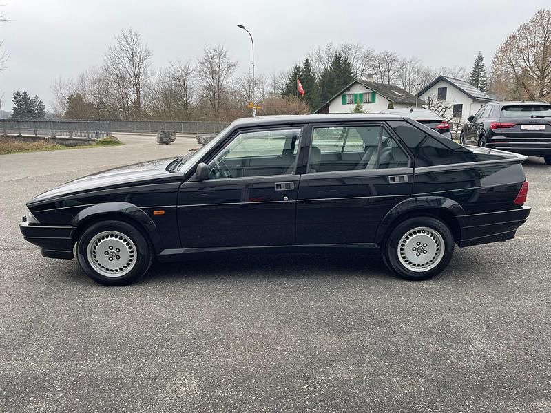 Gebraucht Alfa Romeo 75 Super 145 PS (106 kW) 1990 Limousine