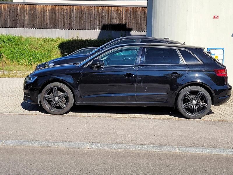 Gebraucht Audi A3 Ambiente 150 PS (110 kW) 2015 Limousine