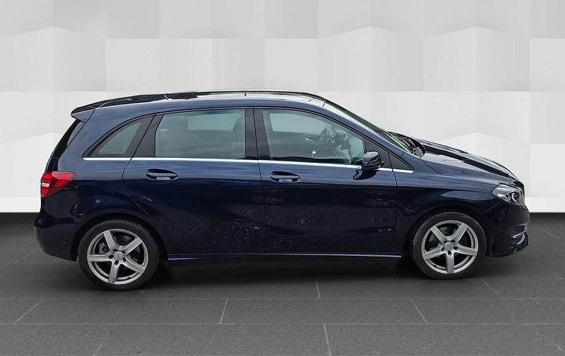 Gebraucht Mercedes B220 Style 184 PS (135 kW) 2017 Van / Kleinbus
