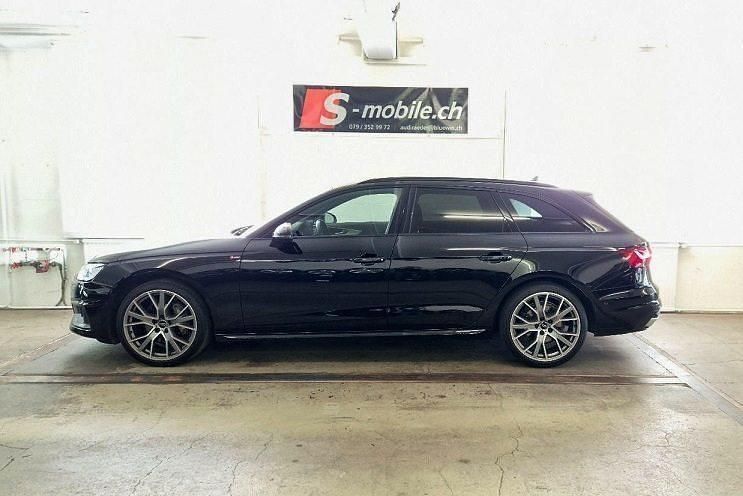 Gebraucht Audi A4 Attraction 204 PS (150 kW) 2022 Kombi