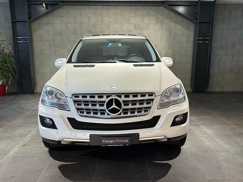 Gebraucht Mercedes ML320 224 PS (164 kW) 2009 SUV