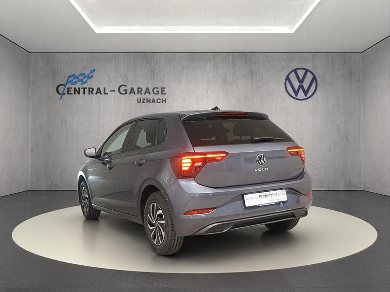 Neu VW Polo Life 95 PS (69 kW) 2025 Grau Limousine