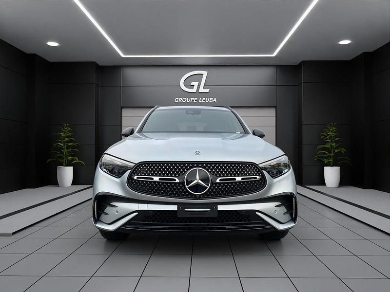 Gebraucht Mercedes GLC300e AMG line 258 PS (189 kW) 2024 Grau SUV