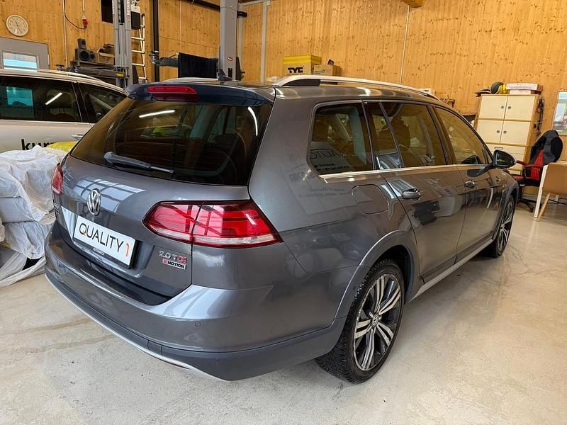 Gebraucht VW Golf Alltrack 184 PS (135 kW) 2017 Kombi