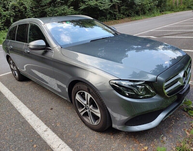 Gebraucht 2018 Mercedes E220 Avantgarde | CHF 19’900 (Etwas zu teuer) - Bild 1/4