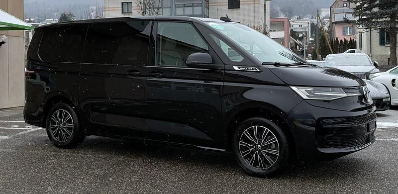Gebraucht VW Multivan Life 150 PS (110 kW) 2024 Van